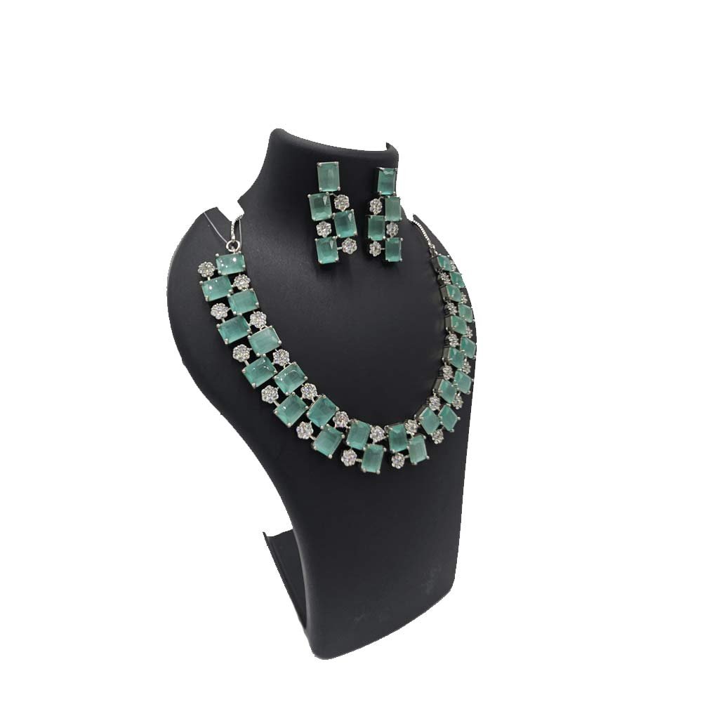 Emerald Square Stone Necklace Set