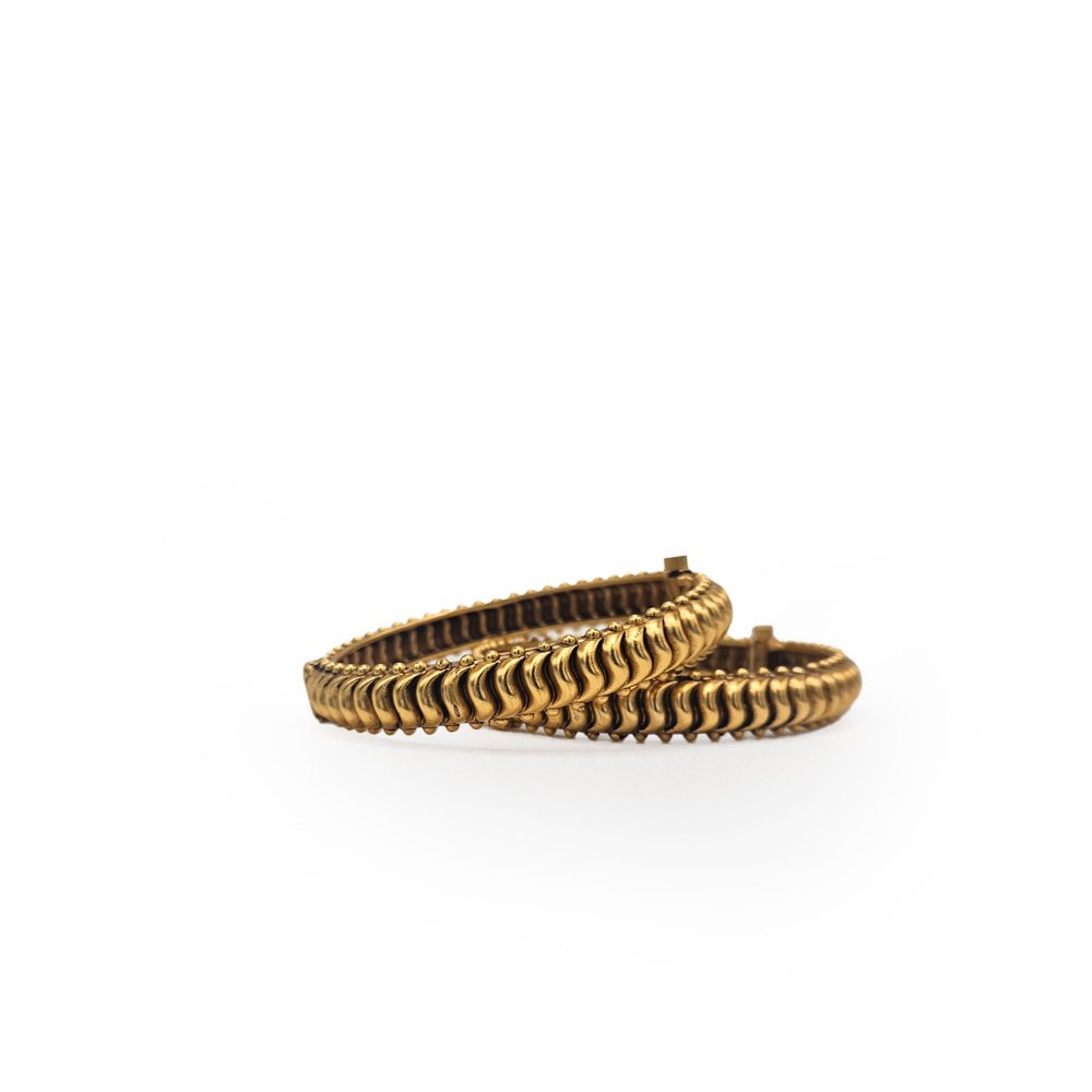 Traditional Gold Textured Kada